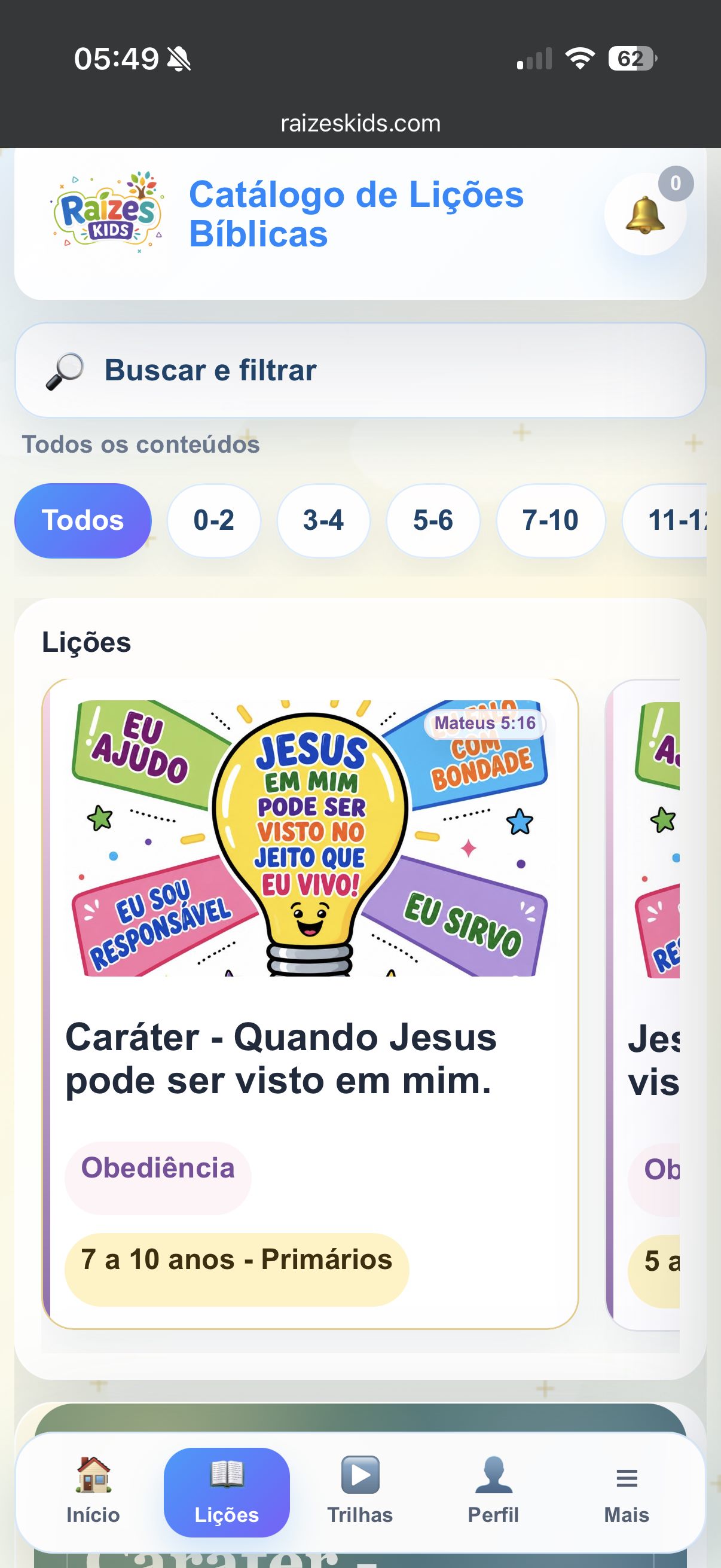 Print mobile do catálogo de lições bíblicas Raízes Kids